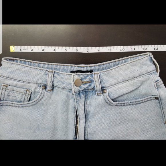 KENDALL & KYLIE Shorts - Picture 6 of 6